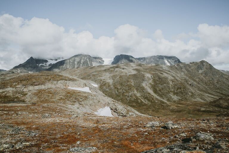 Besseggen Hike in Jotunheimen Norway - TOP 20 Hikes - In the Woods, Dear